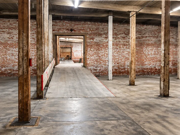 The ramp and passage leading into the section